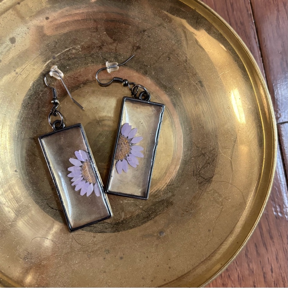 Handmade Rectanble Pressed Floral Daisy Earrings
